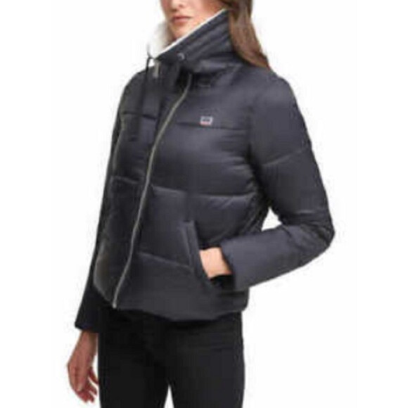 NWOT Levi`s Ladies Molly Sherpa Line Puffer Jacket Black XL - Picture 1 of 5